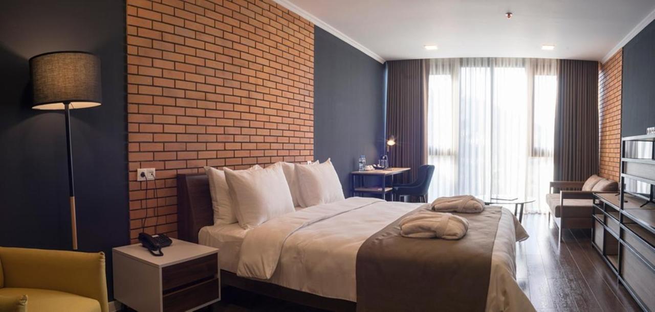 Bricks Hotel Tiflis Exterior foto