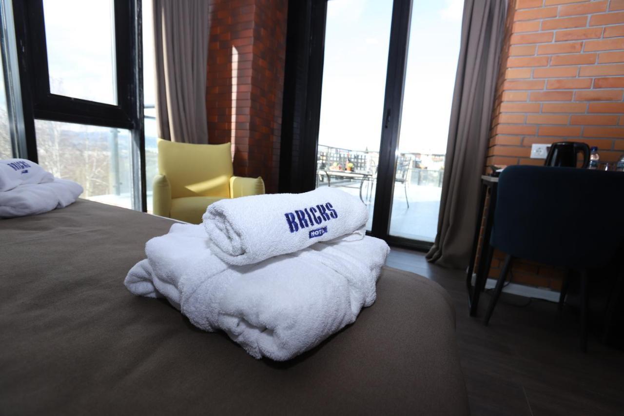 Bricks Hotel Tiflis Exterior foto