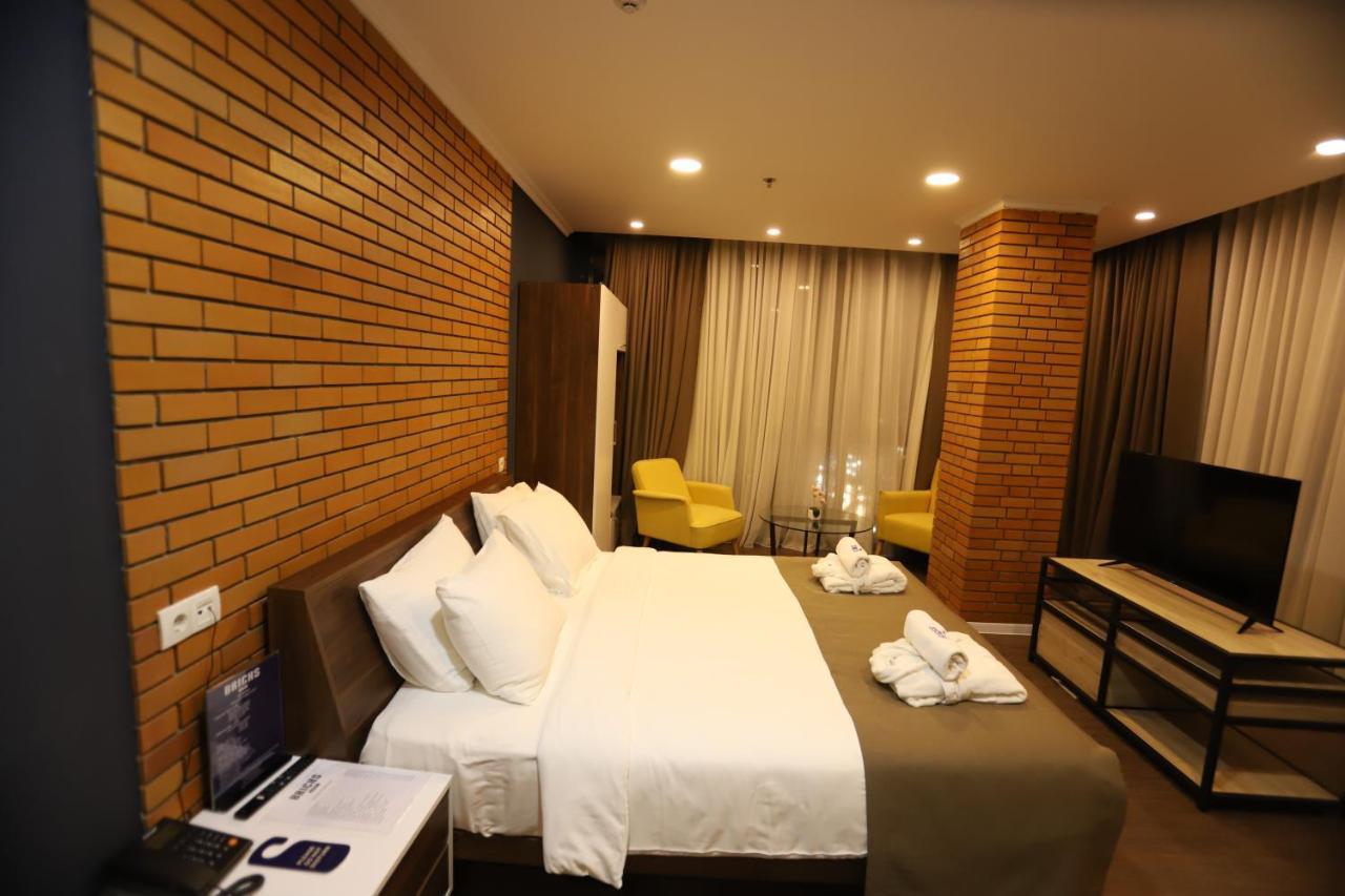 Bricks Hotel Tiflis Exterior foto